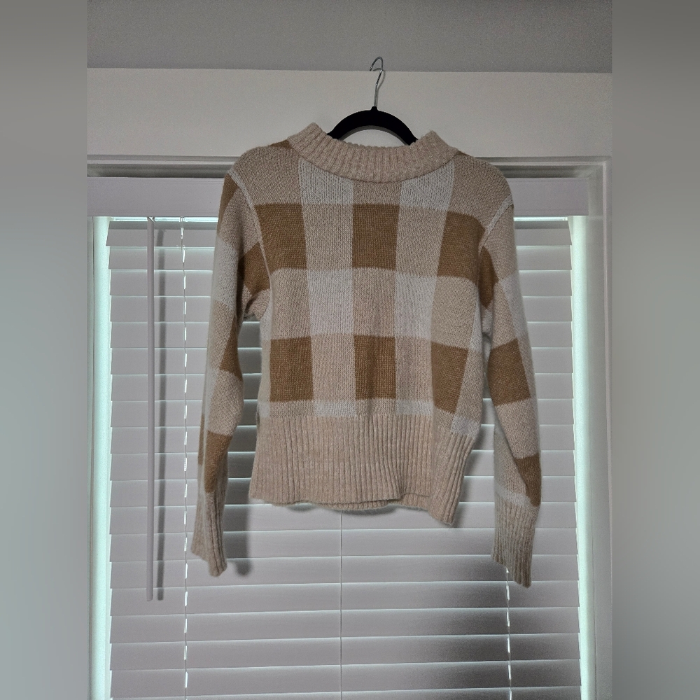Checkered Sweater (Large)